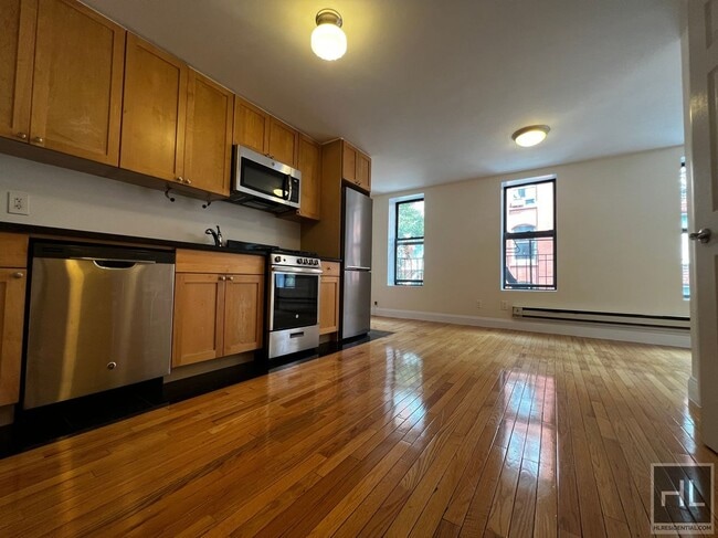 Building Photo - MOTT STREET