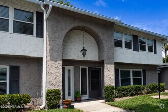 Building Photo - 695 A1A N