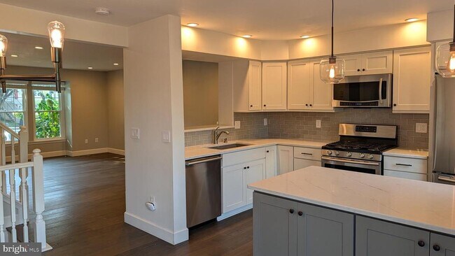 Foto del edificio - 20970 Rootstown Terrace