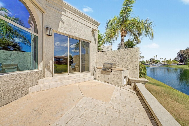 Foto del edificio - 8407 E Del Camino Dr