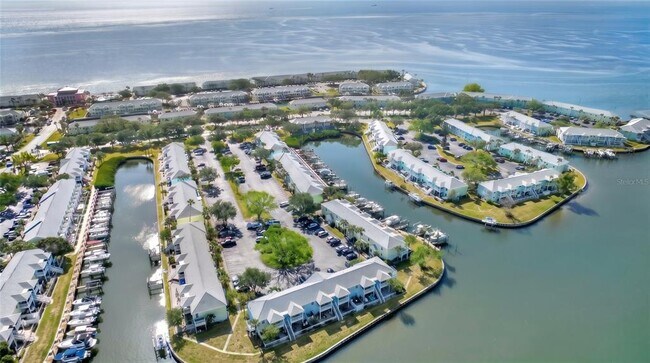 Building Photo - 5001 Starfish Dr SE