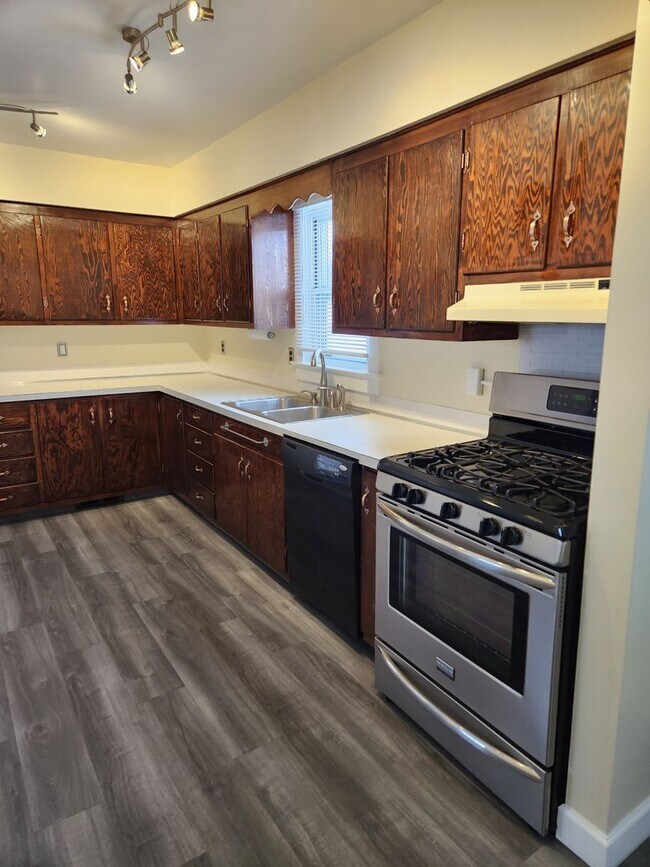 Foto del edificio - Charming 3 Bedroom Home Located in The Dow...