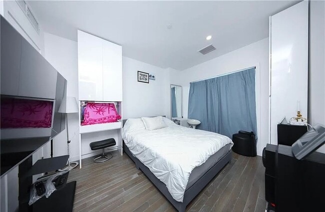 Foto del edificio - 2491 Ocean Ave