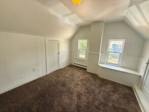 Building Photo - 324 N 3rd Ave