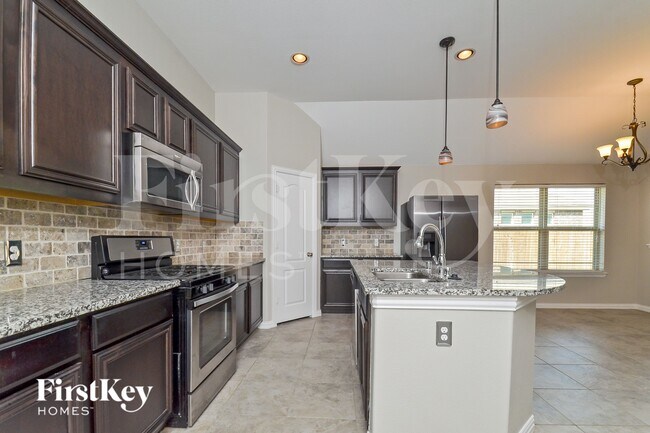 Foto del edificio - 1413 Heather Ln