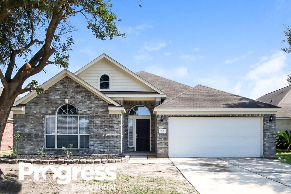 Foto principal - 910 Taylor Ridge Dr