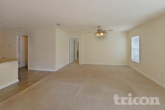 Foto del edificio - 3323 Canyon Falls Dr
