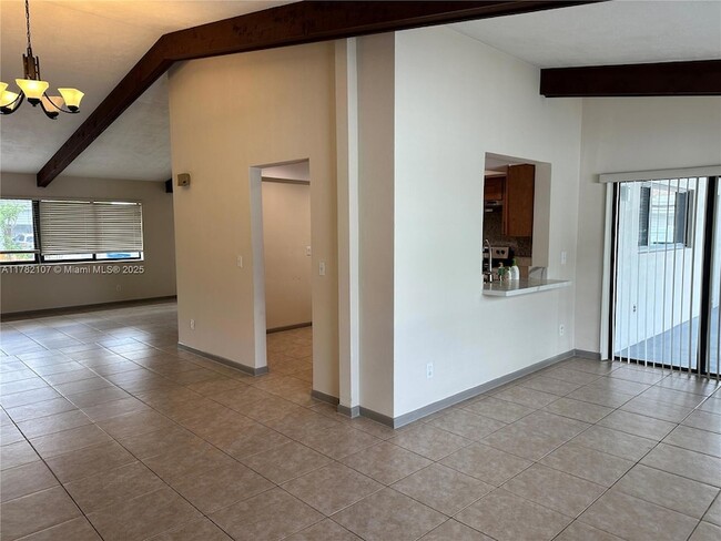Foto del edificio - 5828 SW 117th Terrace