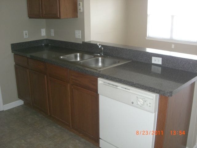 Building Photo - 43330 Pendleton Cir