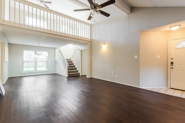 Building Photo - 17103 Spruce Run Dr