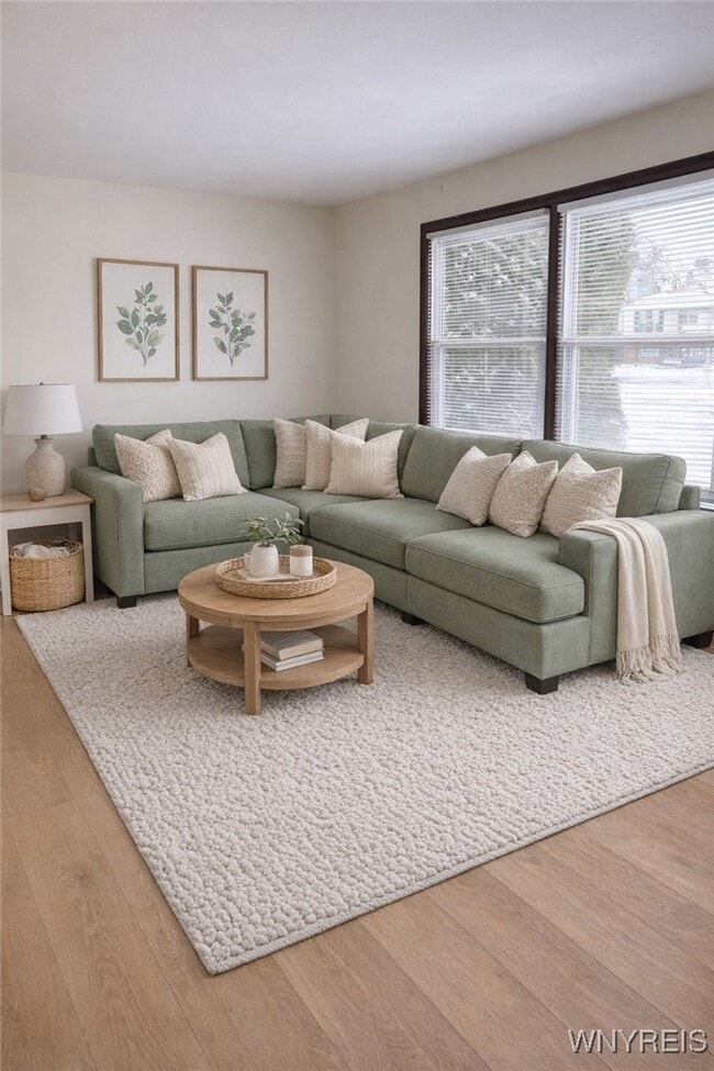 Foto del edificio - 431 Kaymar Dr