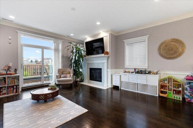 Foto del edificio - 2 bedroom in Chicago IL 60657