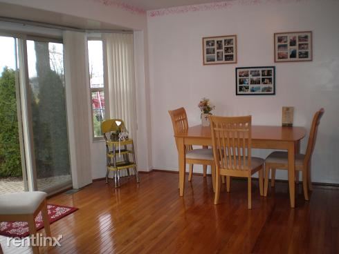 Foto del edificio - 24122 Oak Grove Blvd