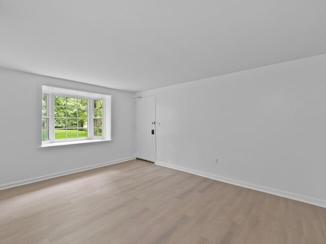 Foto del edificio - Sought-After fully remodeled Park Glen Condo Living in Arlington!