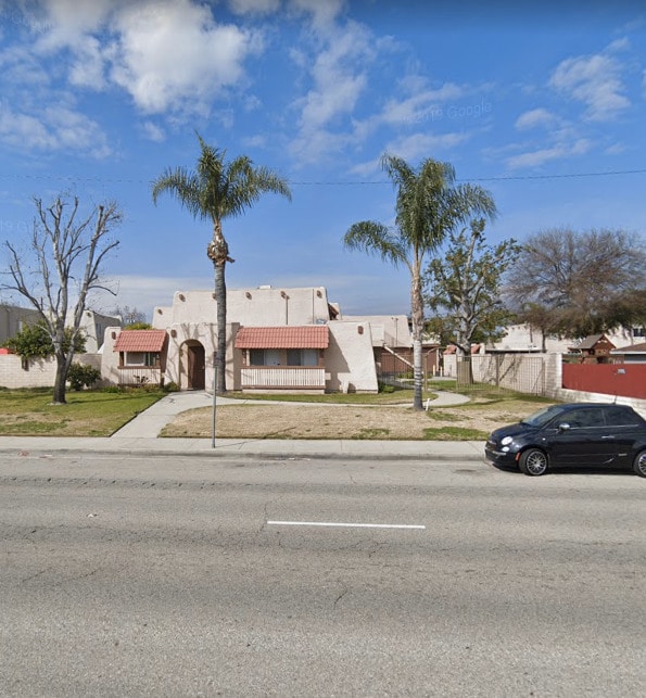 Primary Photo - 4330 Chino Ave
