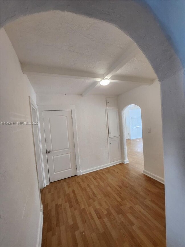 Foto del edificio - 2129 Taylor St