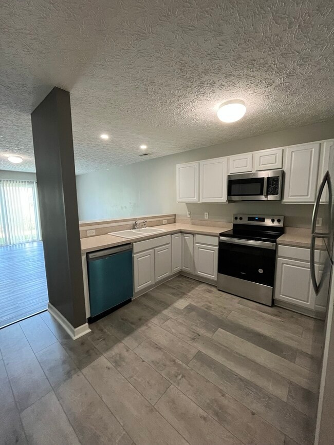 Building Photo - 5171 Mantua Dr