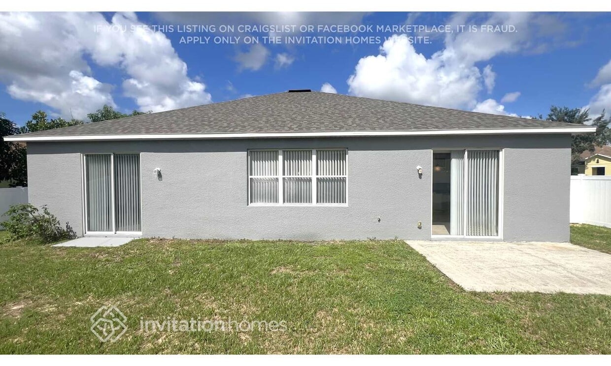Building Photo - 4702 Barbados Loop