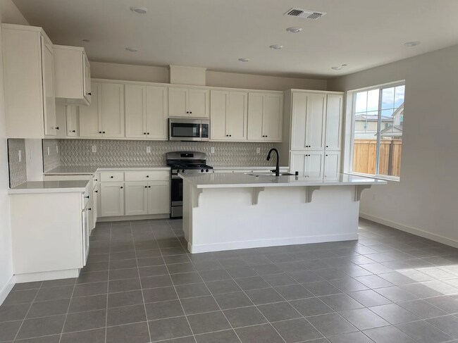 Foto del edificio - 2408 Artisan Way