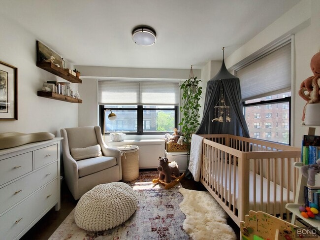 Foto del edificio - 145 E 16th St
