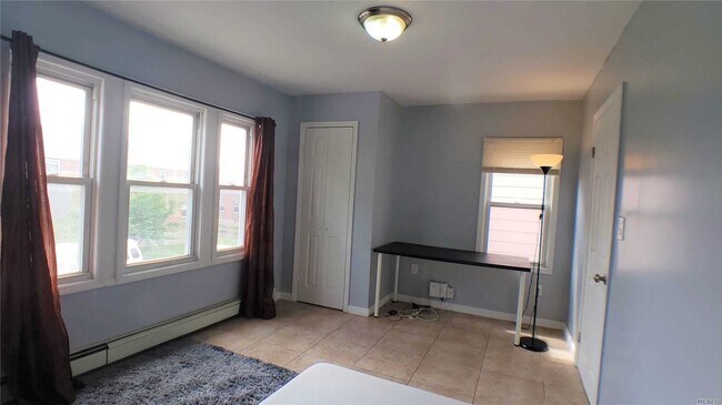 Building Photo - 158-29-158-76 76th Ave