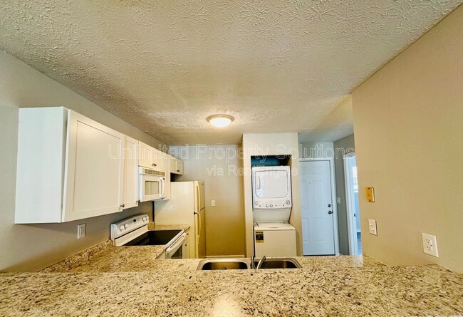 Building Photo - 209 Sunn Aire Ct