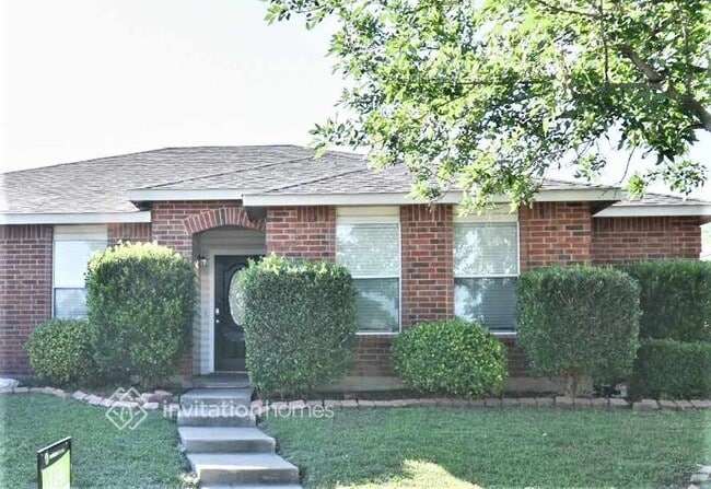 Building Photo - 1676 Wildrose Dr