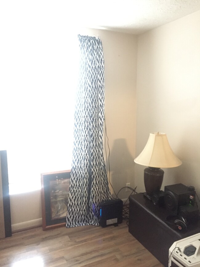 Bedroom - 88 W Union St