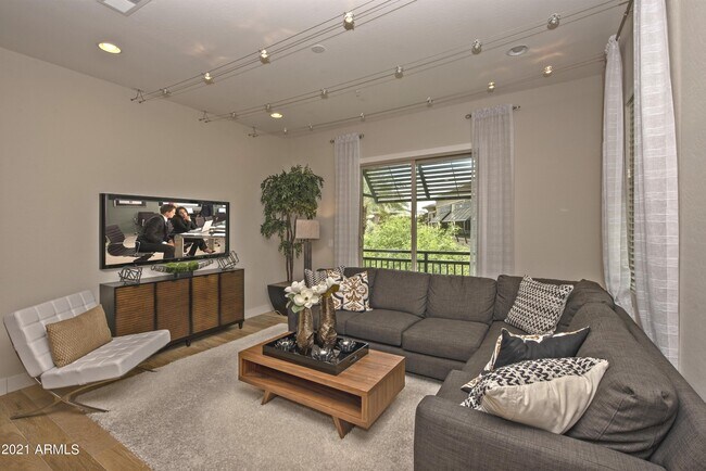 Foto del edificio - 6565 E Thomas Rd