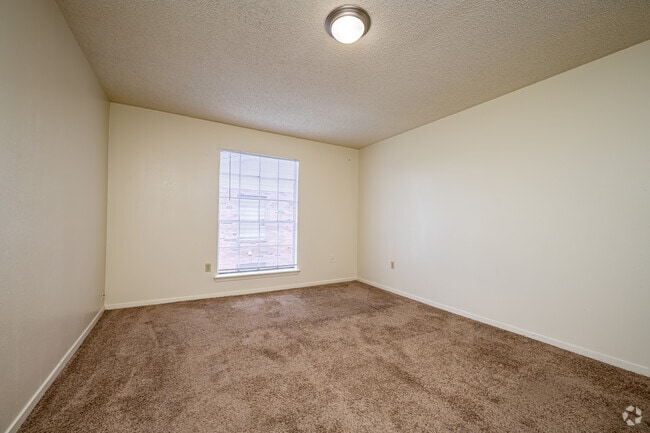 2BR, 2BA - 1,033SF - Primary Bedroom - Bellemont Victoria II