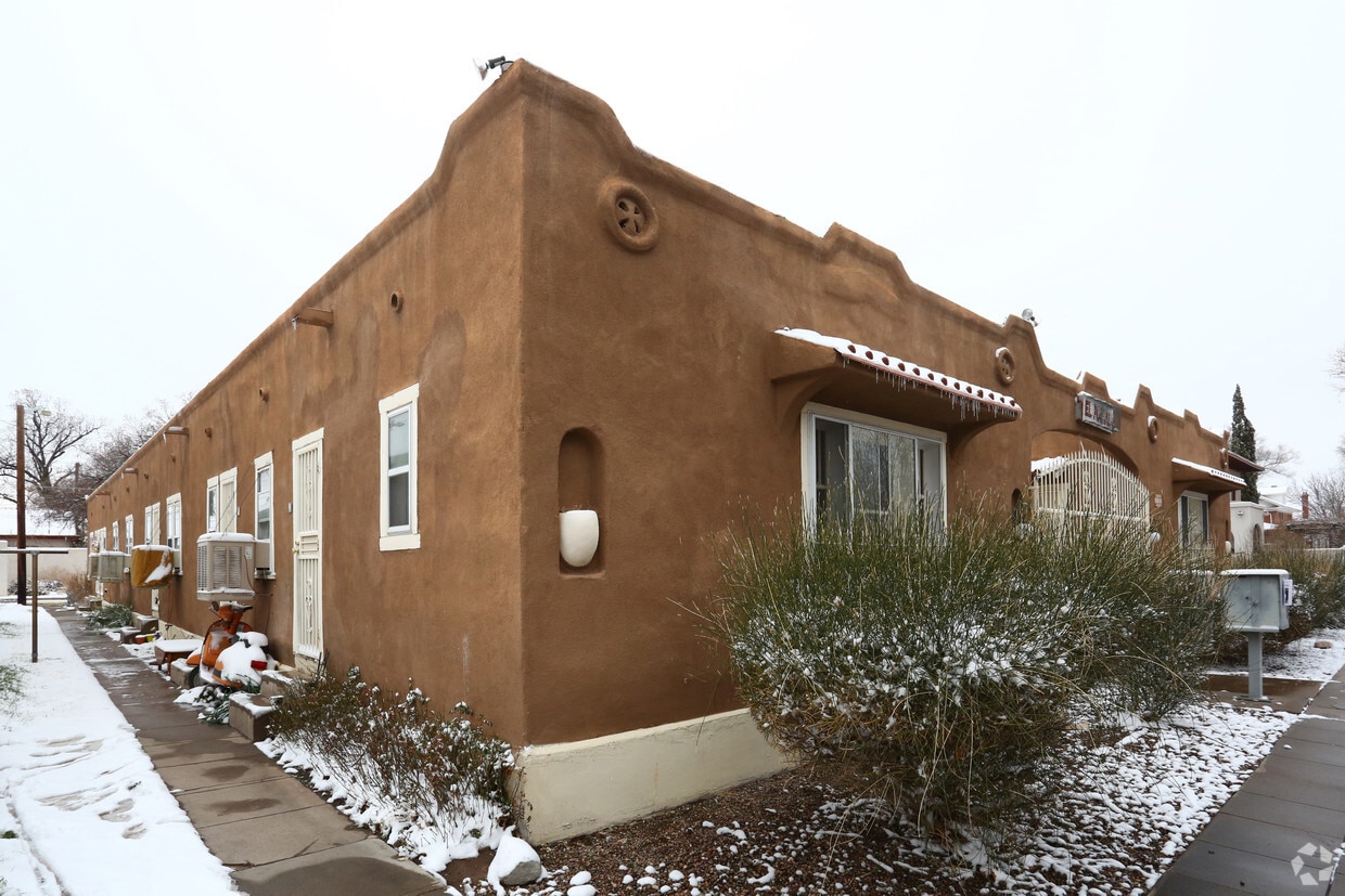 El Portal Apartments in Albuquerque, NM