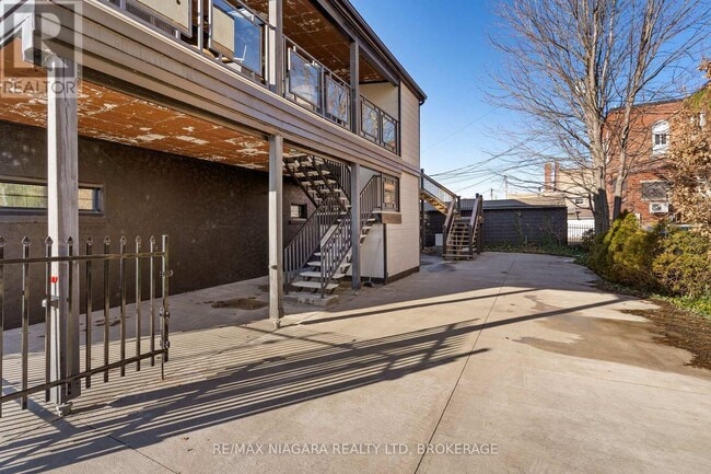 Photo du bâtiment - 15 Charlotte St