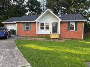 Building Photo - 1424 Trade Winds Ct