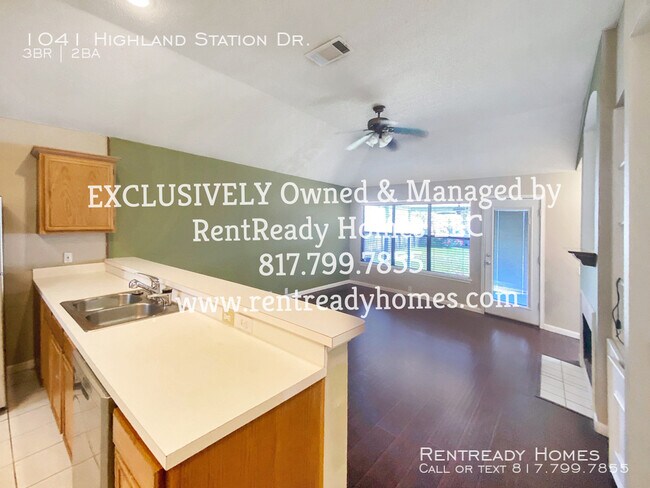 Foto del edificio - 1041 Highland Station Dr