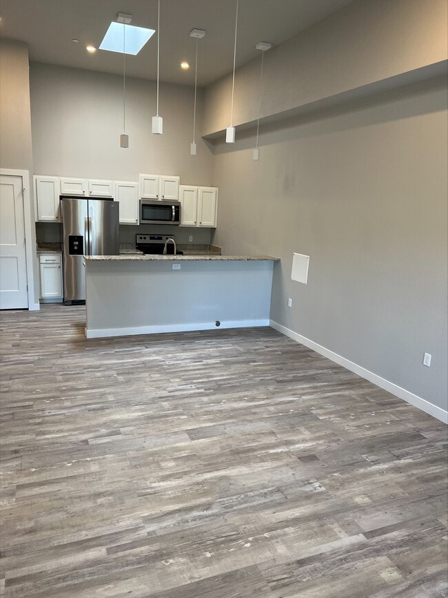 Building Photo - 3410 N Carefree Cir