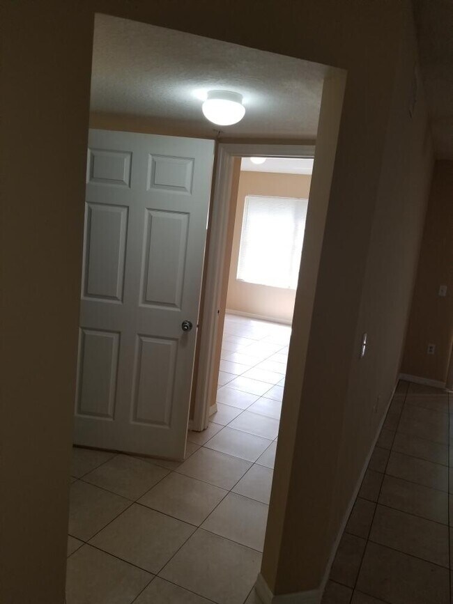 Foto del edificio - 4241 San Marino Blvd