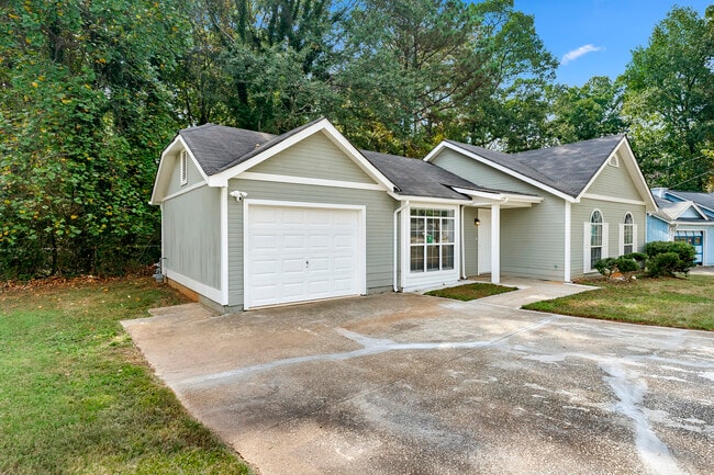 Photo - 2467 Deep Shoals Cir House