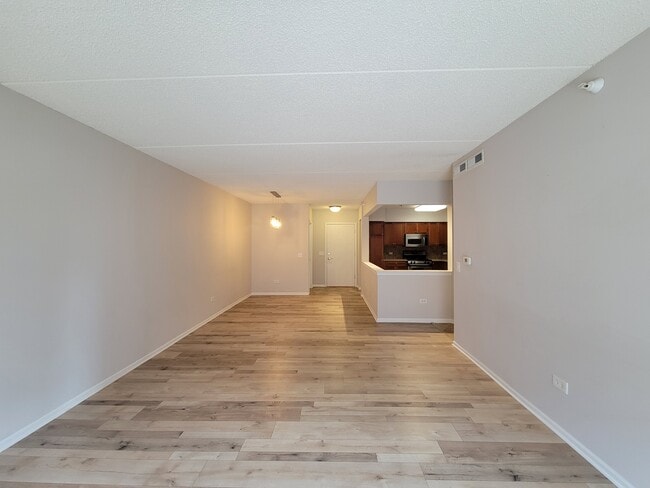 Photo - 20 S Main St Apartment