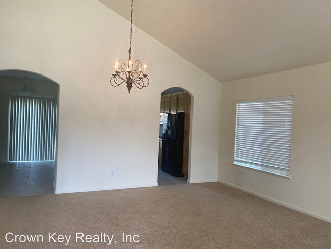 Building Photo - 4 br, 2.5 bath House - 767 Bishop Street