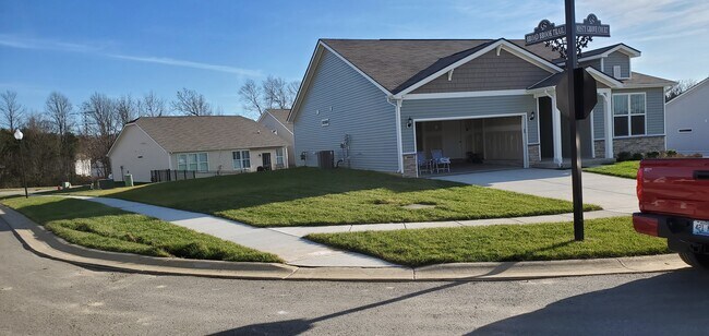 Foto del edificio - 3800 Misty Grove Ct