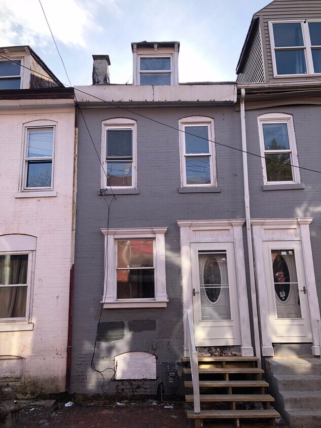 446 Spring Garden St, Reading, PA 19602 House Rental in Reading, PA