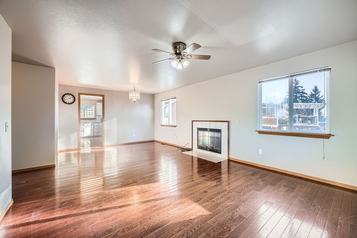 Foto principal - 5525 Renton Ave S