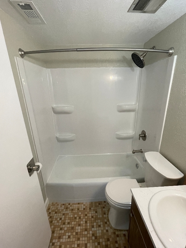 Foto del edificio - 1107 W James Blvd