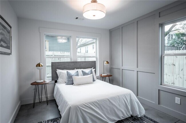 Foto del edificio - 465 Hemlock Cir SE