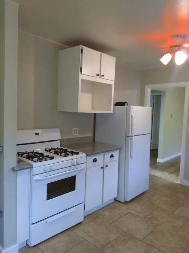 2424 Humboldt St, Santa Rosa, CA 95404 House Rental in Santa Rosa, CA