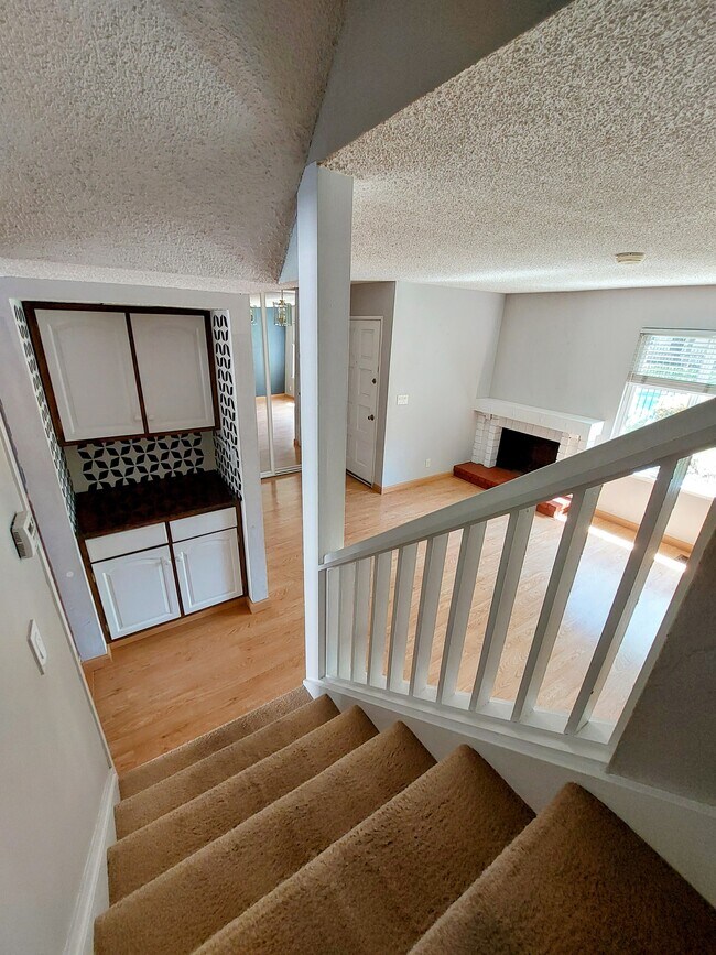 Foto del edificio - 16 Moonbeam Dr