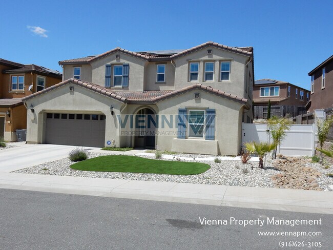 Foto del edificio - 5635 Saratoga Cir