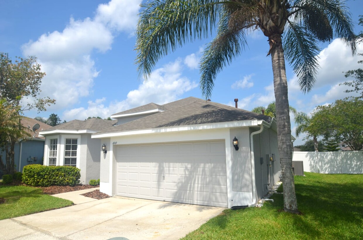 4949 Windingbrook Trl - House Rental in Wesley Chapel, FL | Apartments.com