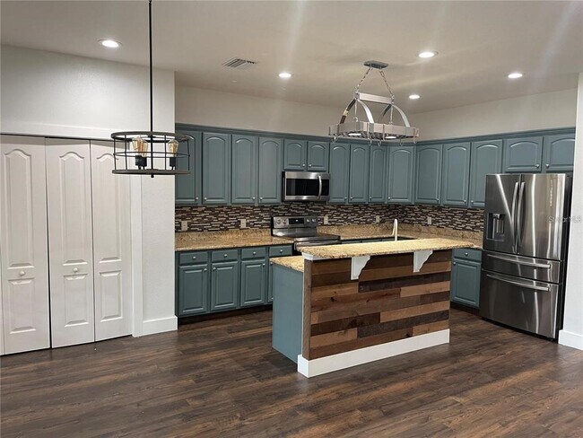 Foto del edificio - 1457 Meyer Ln