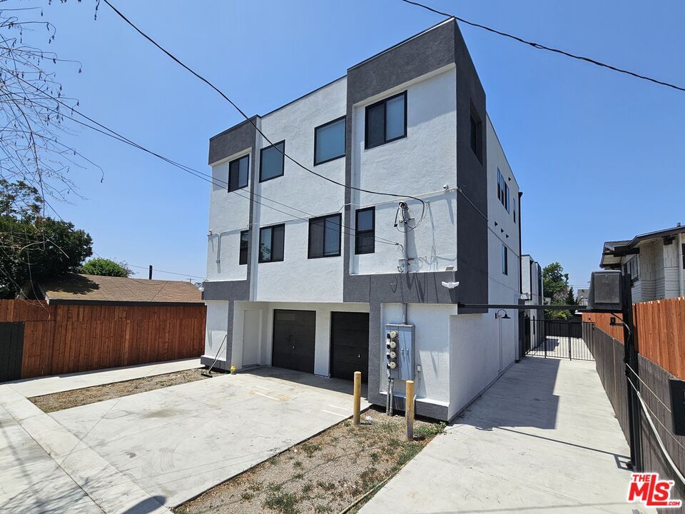 Foto principal - 4112 Normandie Ave